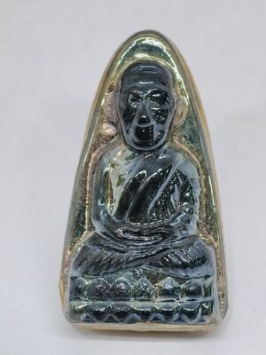 หลวงปู่มหาศิลา วัดโพธิ์ศรีสะอาด หลวงปู่ทวด เหล็กไหลไพรดำ เหนือดวง นำฤกษ์ หลังทอง KA4831