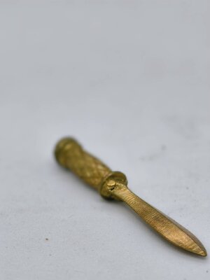 หลวงพ่อทอง วัดบ้านไร่ พระขรรค์วิเศษ ทรัพย์เพิ่มพูน KA1739