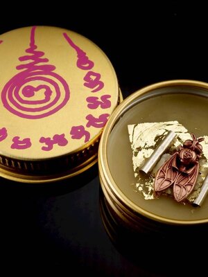 ครูบาเหนือฤทธิ์ วัดสะพานดำ จังหวัดลำพูน สีผึ้ง พญาแมงวันคำ หมื่นมหาเศรษฐี พันคาถา