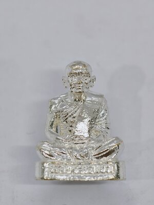 หลวงพ่อเงิน วัดบางคลาน จ.พิจิตร รุ่น ซ่อมโบสถ์วัดท้ายน้ำ KA3491