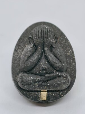 หลวงพ่อพัฒน์ วัดห้วยด้วน พระผงปิดตา รุ่น จัมโบ้3รวยเงินล้าน ตะกรุดเงิน (KA1836)