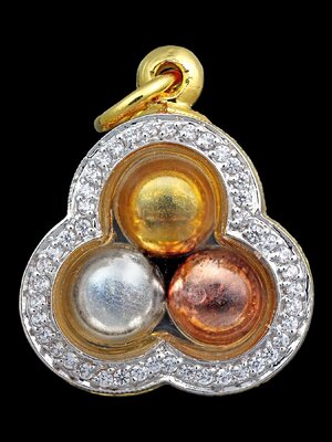 ครูบาทันใจ วัดพระะาตุดอยห้างบาตร จ.ลำพูน ปรอท กิน ทอง