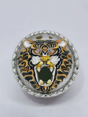 หลวงปู่ตือ วัดบางจาก ปรอทกรอ ในตำนาน เสือคงกระพัน เลข 6 KA2439