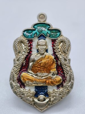 หลวงพ่อพัฒน์ วัดห้วยด้วน มหาเฮง 99 ปี 2563 มังกรคู่ลงยา ลายธงชาติ AC2728